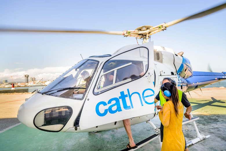 Entrando no helicóptero