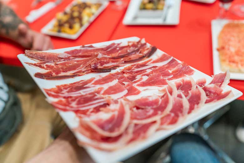 Um prato de jamón ibérico