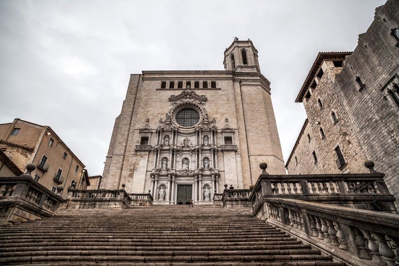 A Catedral de Girona ou o Grande Septo de Baelor
