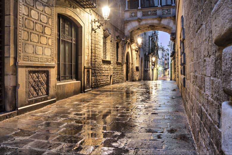 Becos do Bairro Gótico de Barcelona