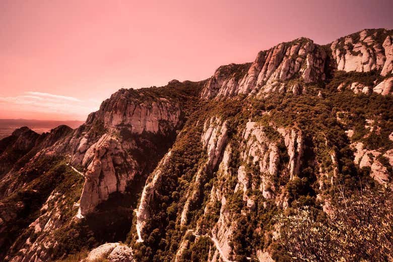 Montserrat ao amanhecer