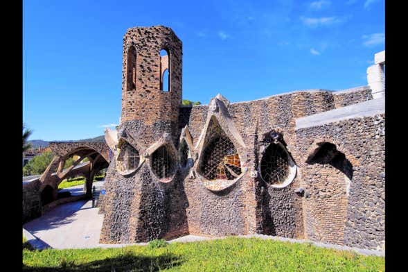 Tour pela Colónia Güell e Cripta de Gaudí