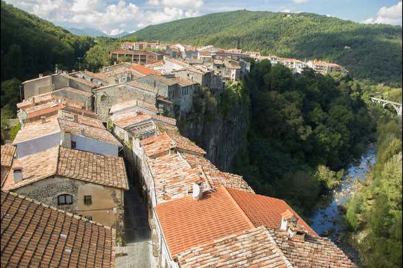 Excursão a Vic, Besalú, Santa Pau e Castellfollit de la Roca